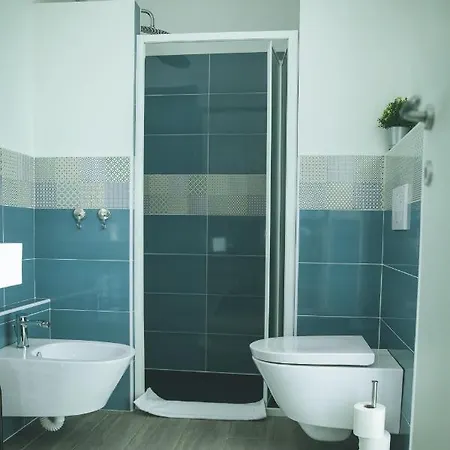 Couette-café Il Cappellaio Di Erika 3*