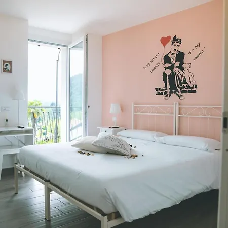 Il Cappellaio Di Erika 3*