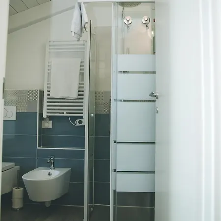 Il Cappellaio Di Erika Bed and breakfast 3*