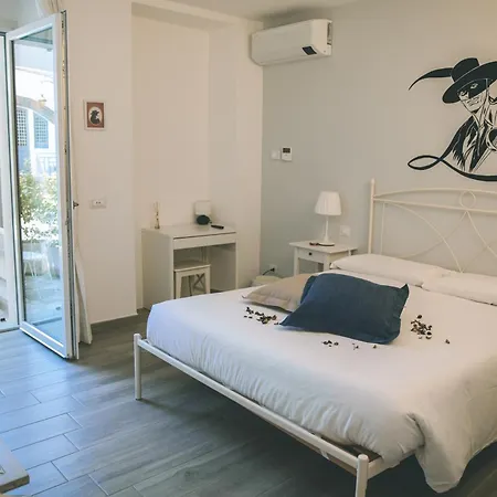 Il Cappellaio Di Erika Bed and breakfast Brovello-Carpugnino