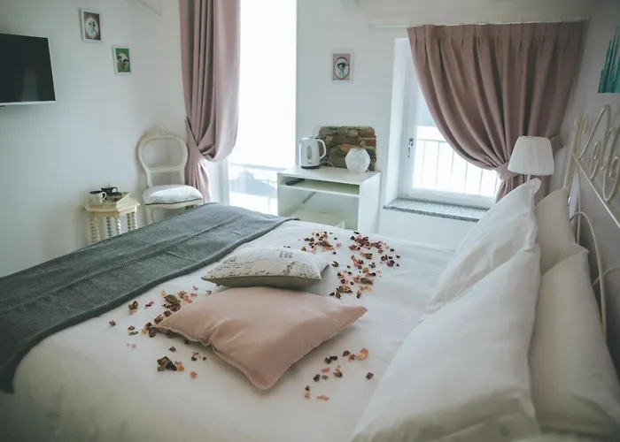 Bed & Breakfast Il Cappellaio Di Erika Brovello-Carpugnino